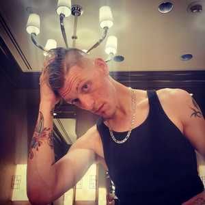 Meet your Posher, Jake